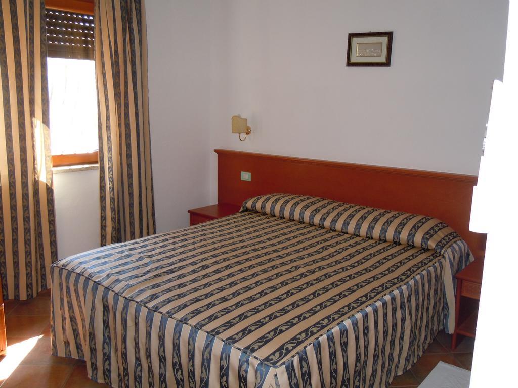Il Castello Hotell Villaputzu Rum bild