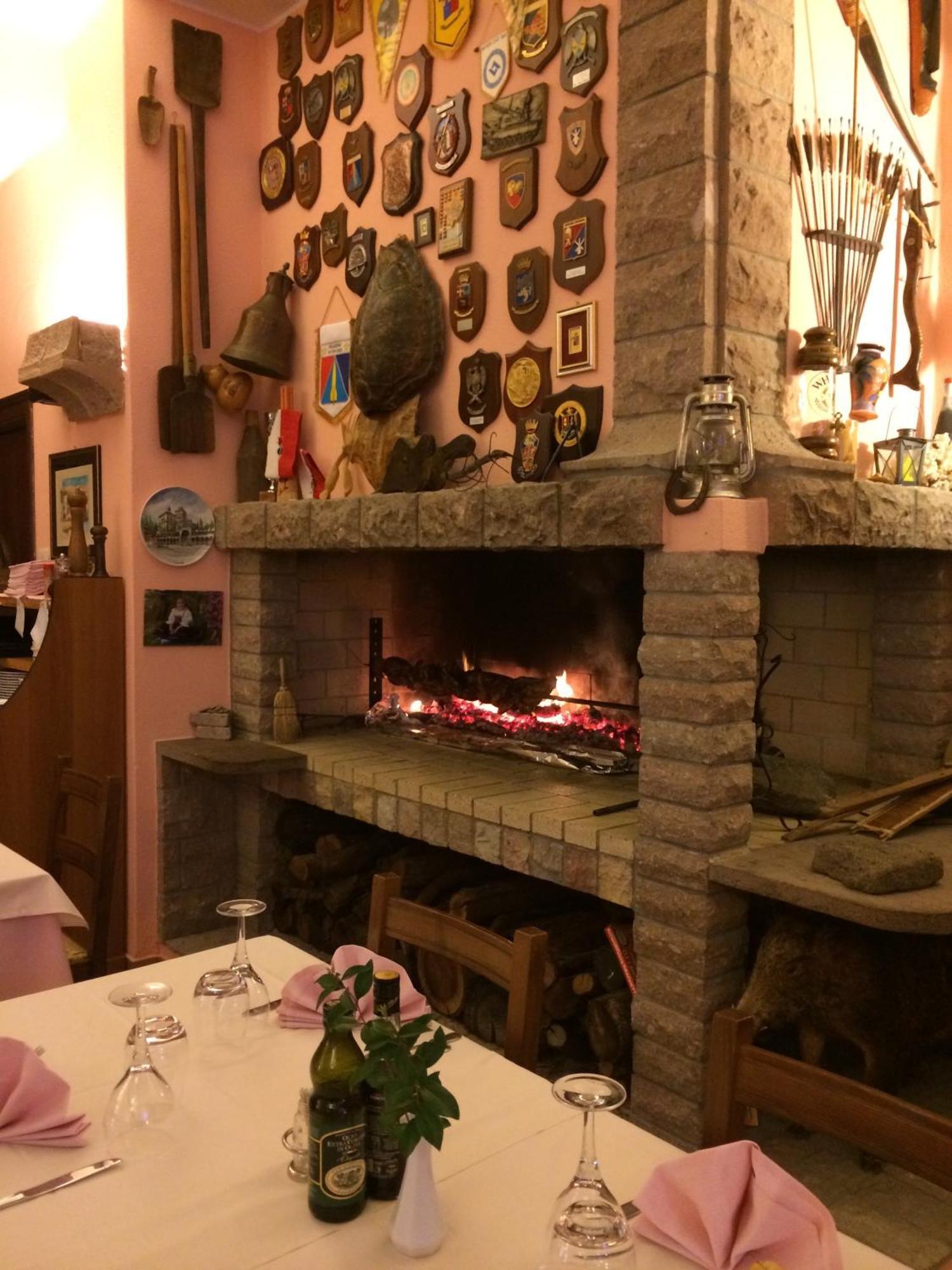 Il Castello Hotell Villaputzu Exteriör bild