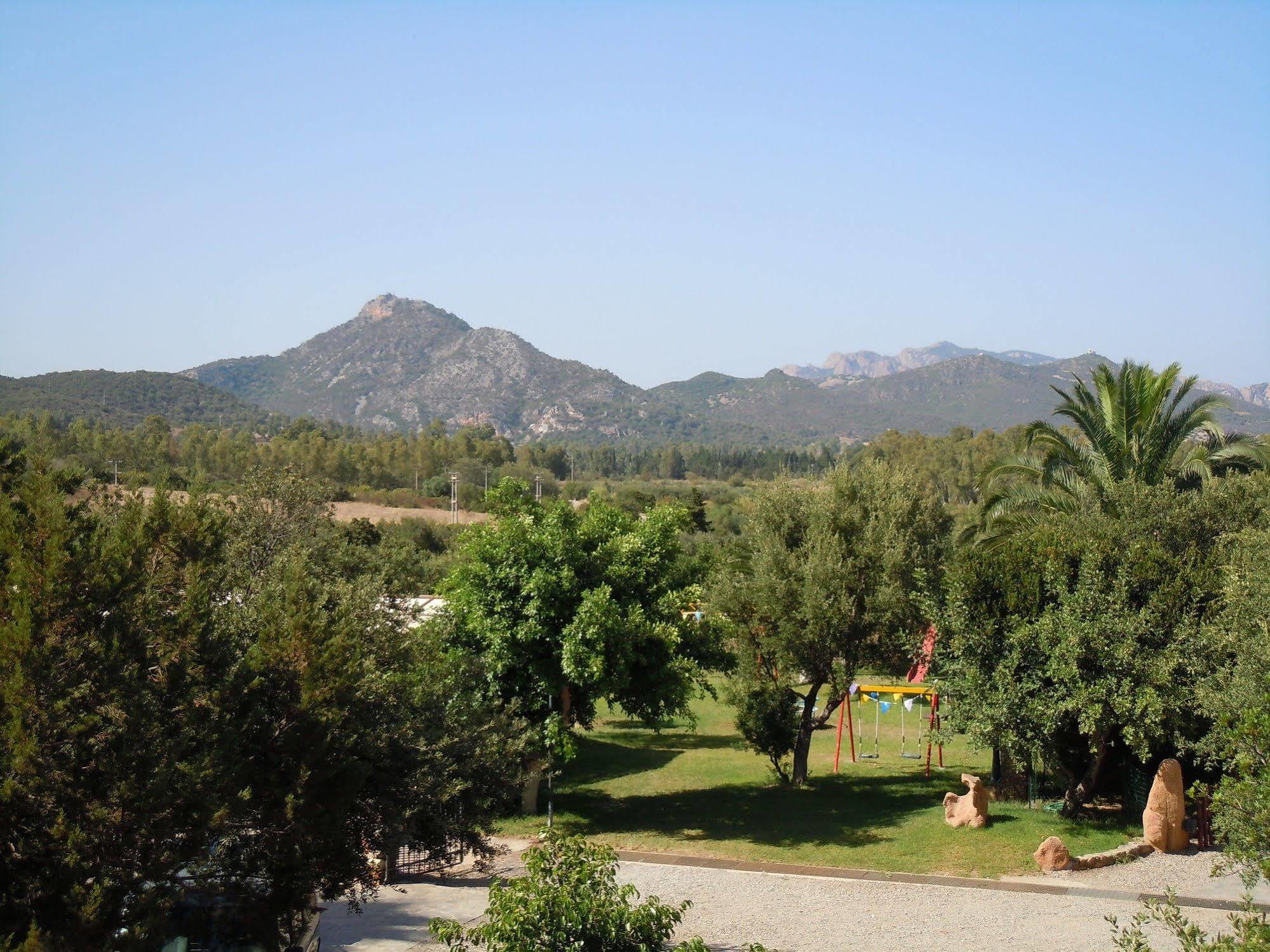 Il Castello Hotell Villaputzu Exteriör bild